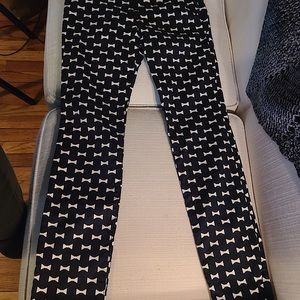 NWOT. Navy with iconic white bows!
